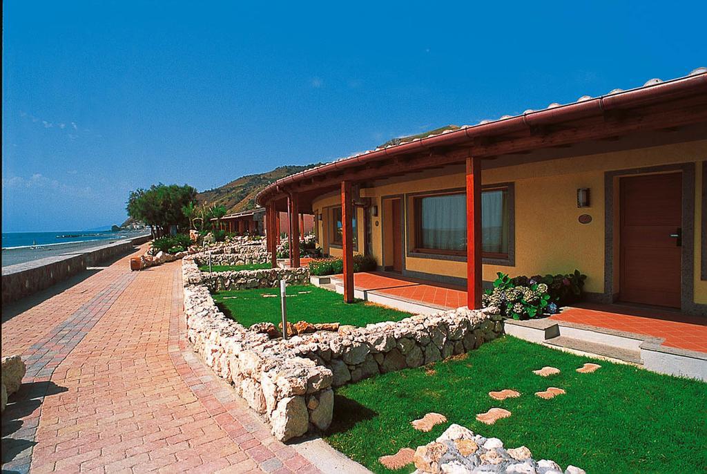 Trevi Village กัมโปรา ซาน โจวานนี ภายนอก รูปภาพ